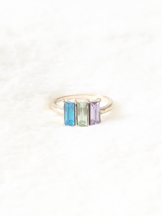 Jewelry - 5/$15 🩷 MUST BUNDLE Gold Triple Baguette Ring with Blue, Green & Purple Stones